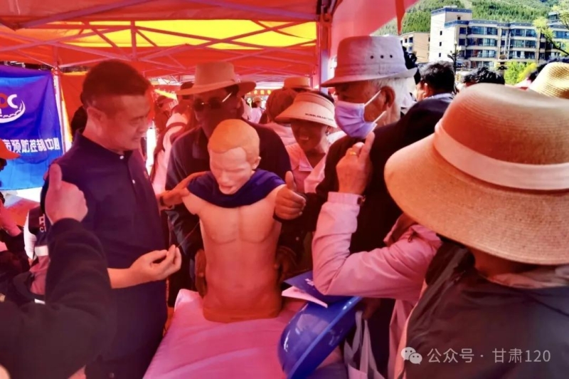 省紧急医疗救援中心积极参加2025年全省文化科技卫生“三下乡”集中示范活动 省紧急医疗救援中心积极参加2025年全省文化科技卫生“三下乡”集中示范活动