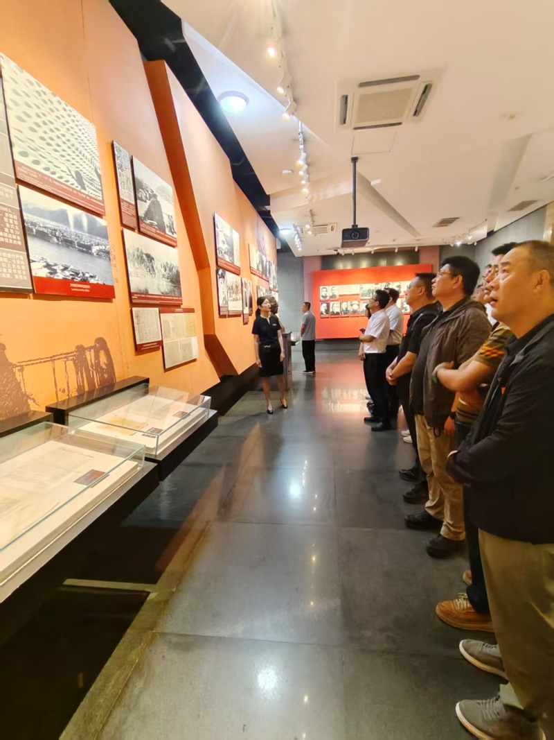 省紧急医疗救援中心赴兰州八路军办事处纪念馆开展“踏寻红色印记,砥砺奋进征程”主题党日活动 省紧急医疗救援中心赴兰州八路军办事处纪念馆开展“踏寻红色印记,砥砺奋进征程”主题党日活动